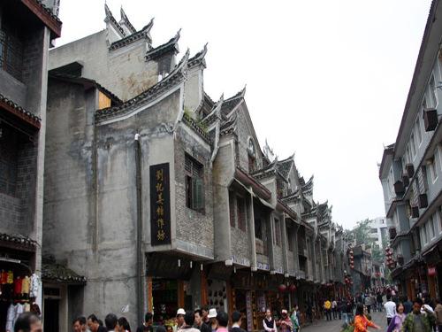 问答助手-用热水泡脚可以祛痘吗?-快速解答你的问题